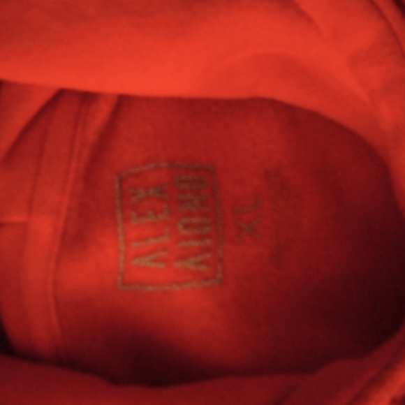 PRICE DROP🟥MEN RED HOODIE 🩸🟥 - Picture 2 of 11